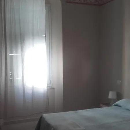 Calle E Tulipani