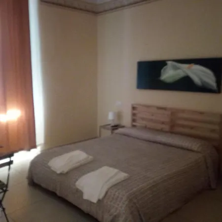 Calle E Tulipani Pensjonat *